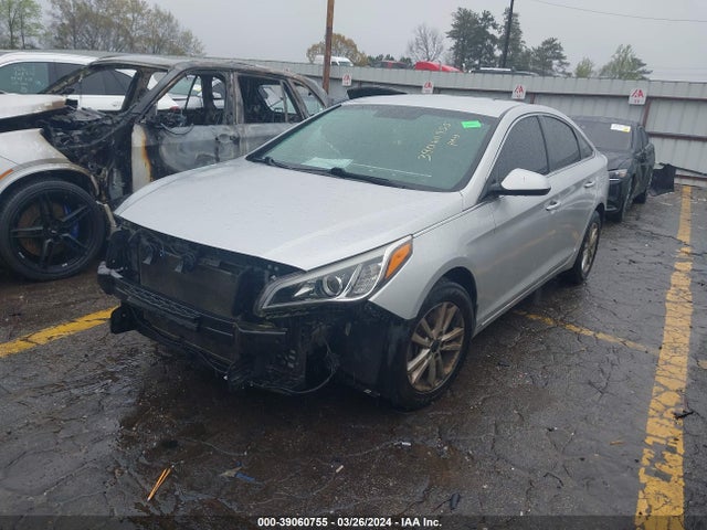 Hyundai SONATA SE 2017 5NPE24AF9HH450304 Image 2
