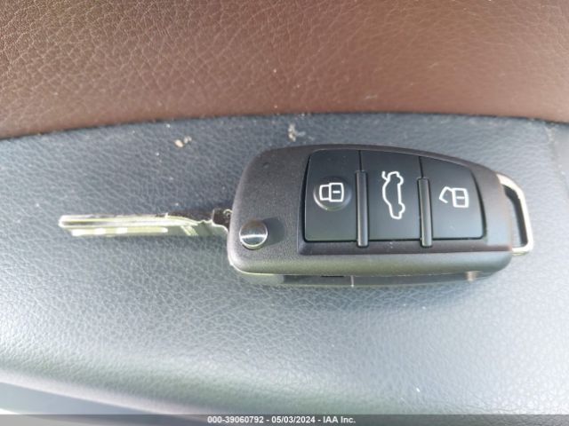 WA1ECCFS4HR003041 Audi Q3 2.0t Premium