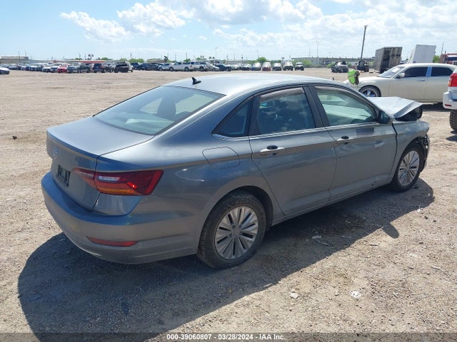 3VWN57BUXKM236880 Volkswagen Jetta 1.4t S