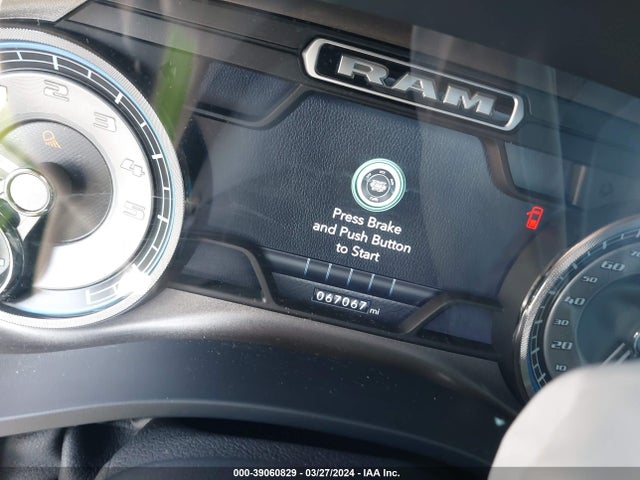RAM 1500 Limited  4x4 5'7 Box 2019 1C6SRFHT8KN716528 Image 14