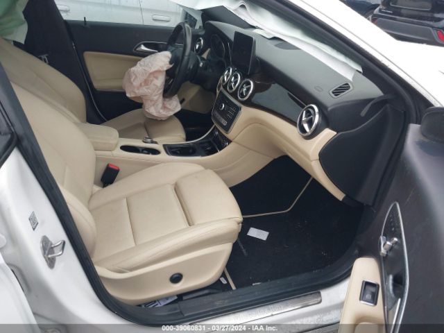 WDDSJ4EB8JN653399 Mercedes-Benz CLA 250