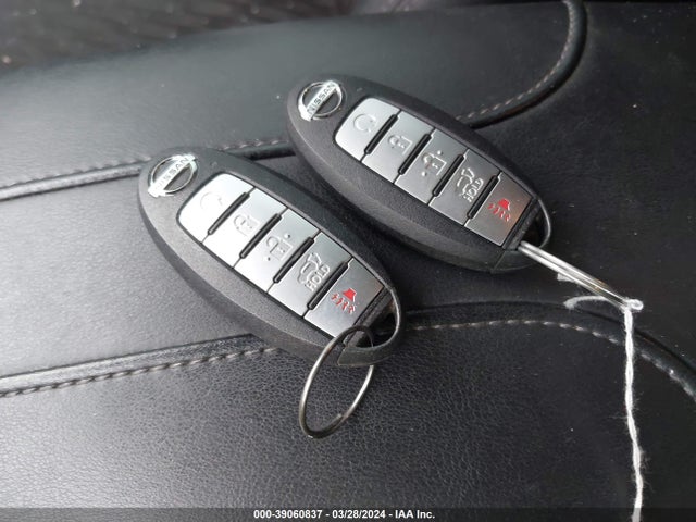Nissan ROGUE SV 2019 5N1AT2MV8KC768769 Image 11
