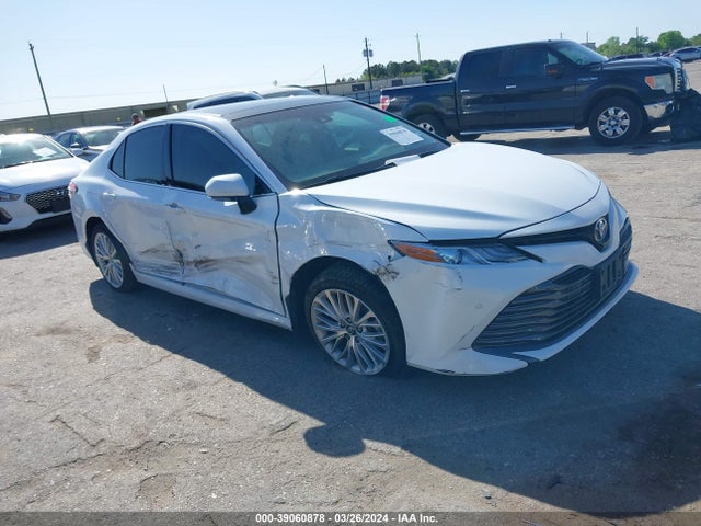 2018 4T1B11HK0JU129928 main image