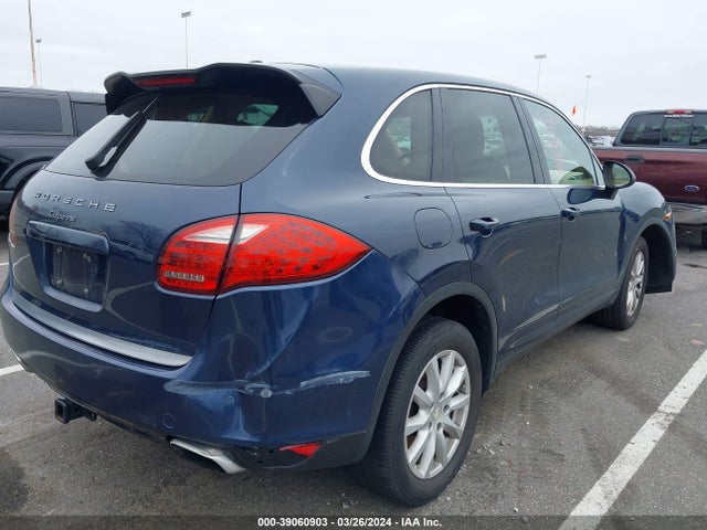 2011 PORSCHE CAYENNE WP1AA2A2XBLA07373 Photo 3