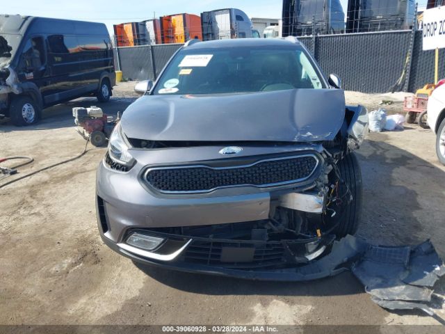 KNDCB3LC6J5123966 KIA NIRO LX