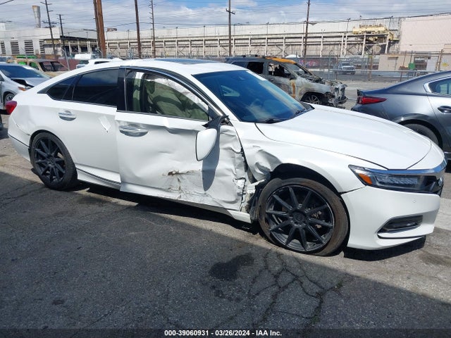 Honda Accord Touring 2018 1HGCV1F91JA128805 Image 13