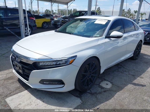 Honda Accord Touring 2018 1HGCV1F91JA128805 Image 2