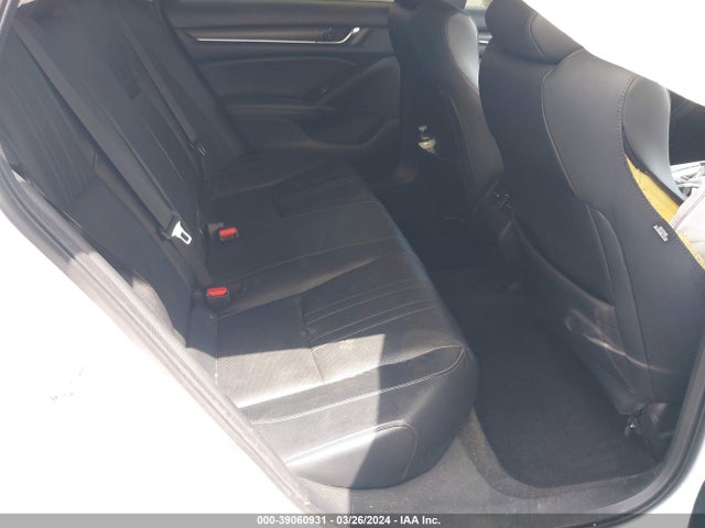 Honda Accord Touring 2018 1HGCV1F91JA128805 Image 8