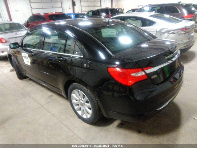 1C3CCBBG6EN183963 Chrysler 200 Touring