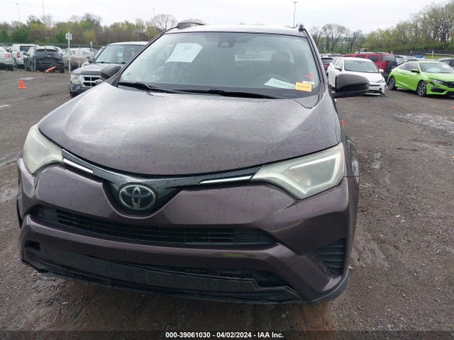 Toyota RAV4 LE 2017 2T3ZFREV6HW331266 Image 12