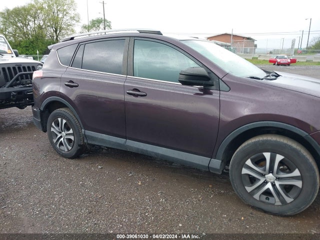 Toyota RAV4 LE 2017 2T3ZFREV6HW331266 Image 13