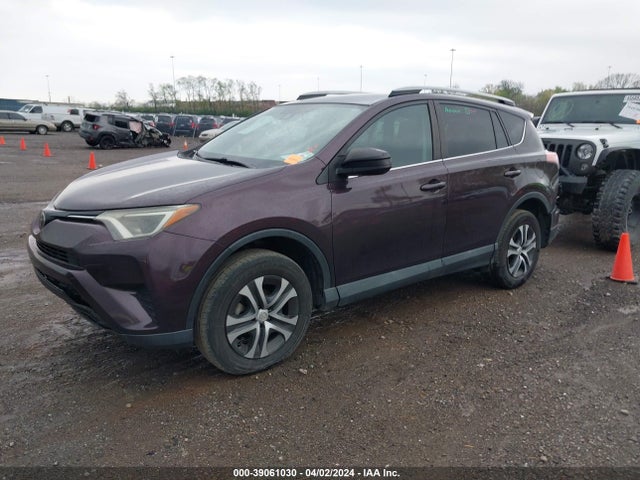Toyota RAV4 LE 2017 2T3ZFREV6HW331266 Image 2