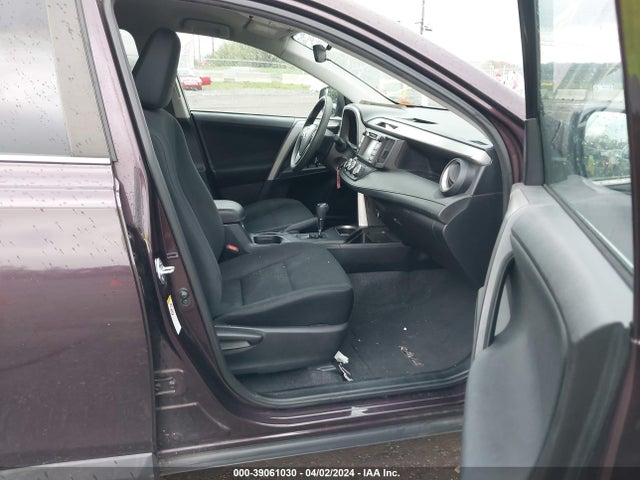 Toyota RAV4 LE 2017 2T3ZFREV6HW331266 Image 5
