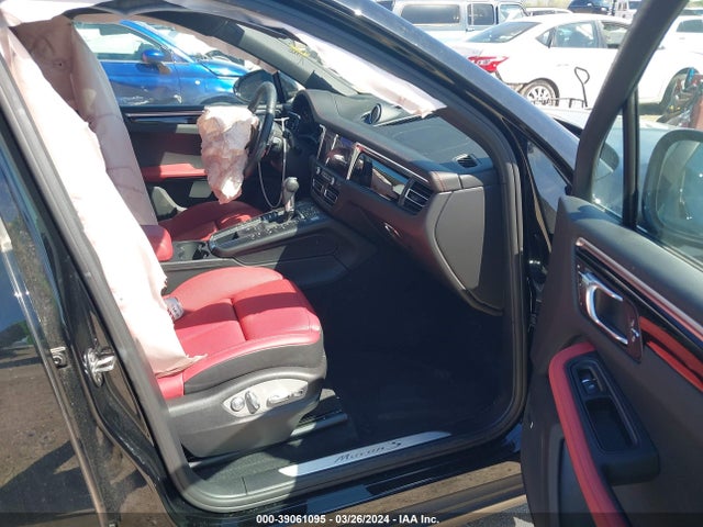 2019 PORSCHE MACAN WP1AB2A57KLB31429 Photo 4