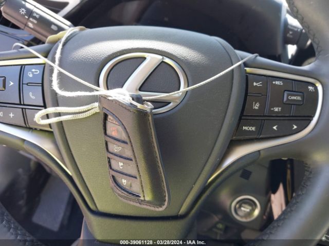 58ADA1C16PU029552 Lexus ES 300H