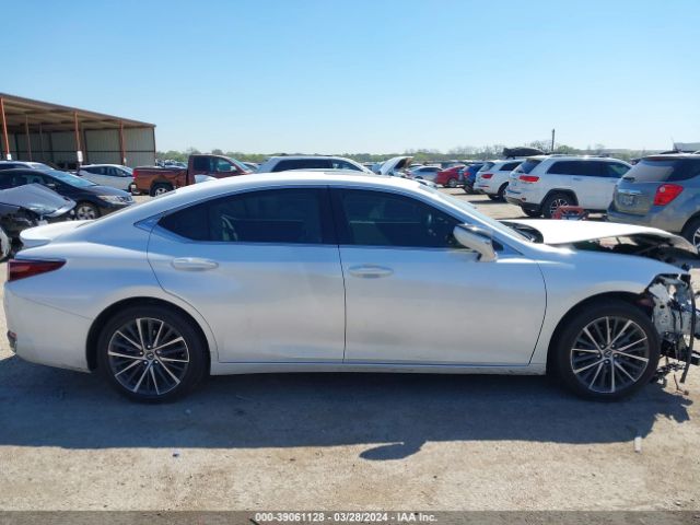 58ADA1C16PU029552 Lexus ES 300H