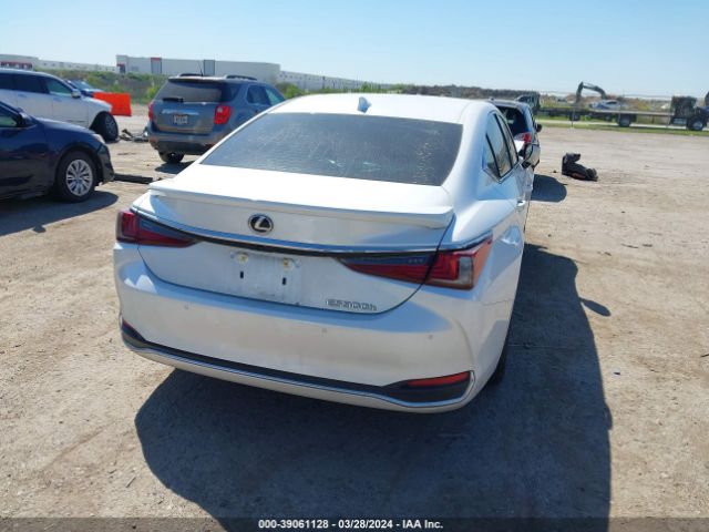 58ADA1C16PU029552 Lexus ES 300H