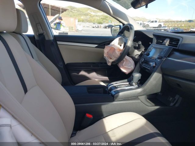 2HGFC2F69KH528029 Honda Civic Lx