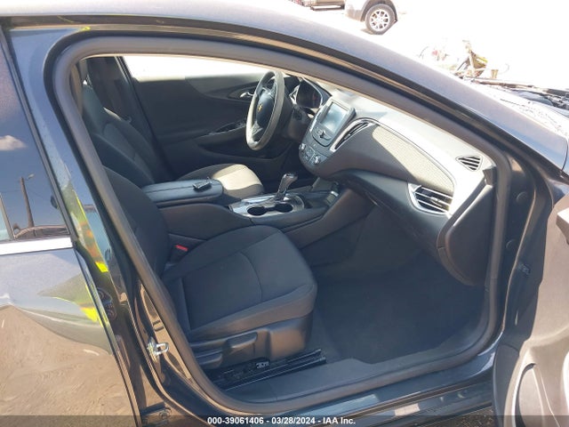 Chevrolet MALIBU LT 2018 1G1ZD5ST1JF135589 Image 5