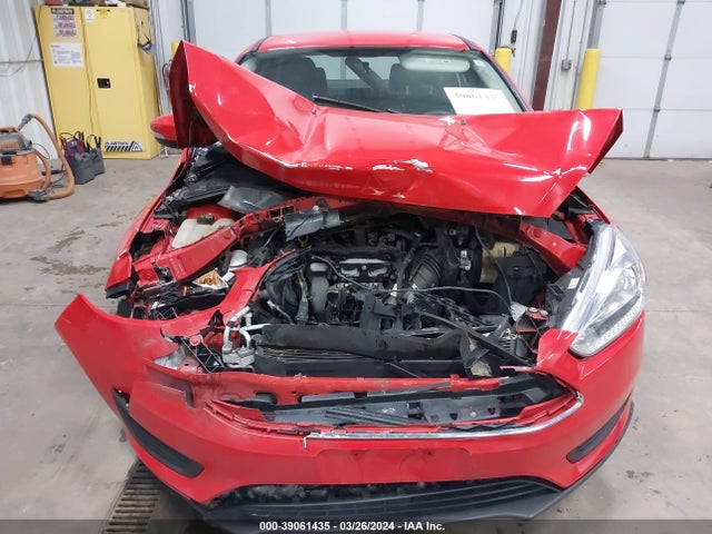 Ford FOCUS SE 2017 1FADP3F26HL330460 Image 12