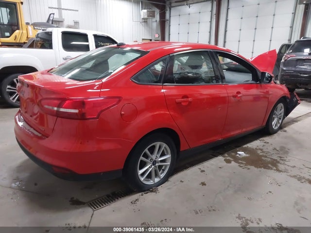 Ford FOCUS SE 2017 1FADP3F26HL330460 Image 4