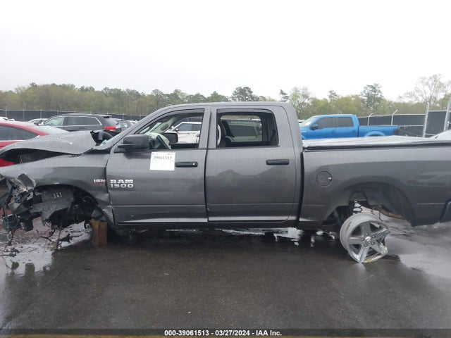 RAM 1500 Express  4x4 5'7 Box 2017 3C6RR7KT1HG796169 Image 14