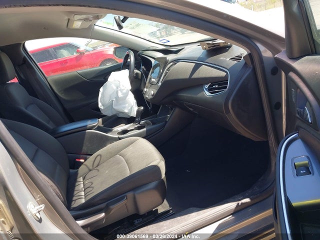 Chevrolet MALIBU LT 2018 1G1ZD5ST4JF168070 Image 5