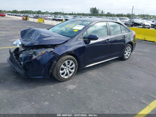 Toyota COROLLA LE 2022 5YFEPMAE2NP332330 Image 2