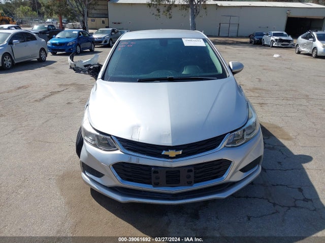 Chevrolet Cruze Ls Auto 2018 1G1BC5SM4J7200538 Image 12