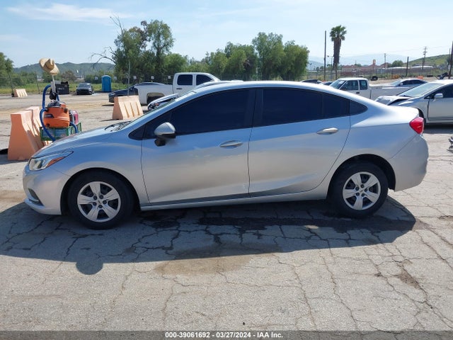 Chevrolet Cruze Ls Auto 2018 1G1BC5SM4J7200538 Image 14