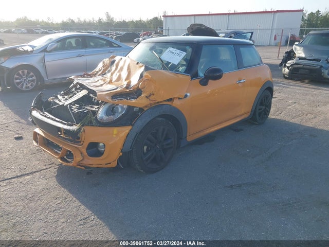 2016 MINI HARDTOP WMWXP5C56GT739393 Photo 1