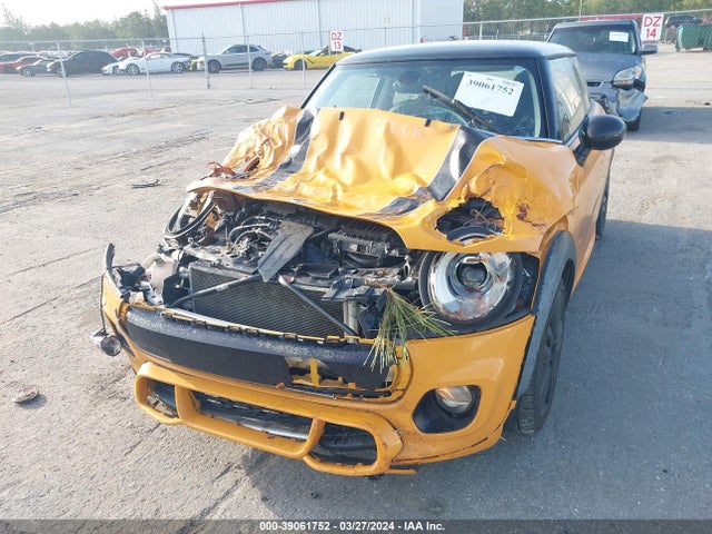 2016 MINI HARDTOP WMWXP5C56GT739393 Photo 5