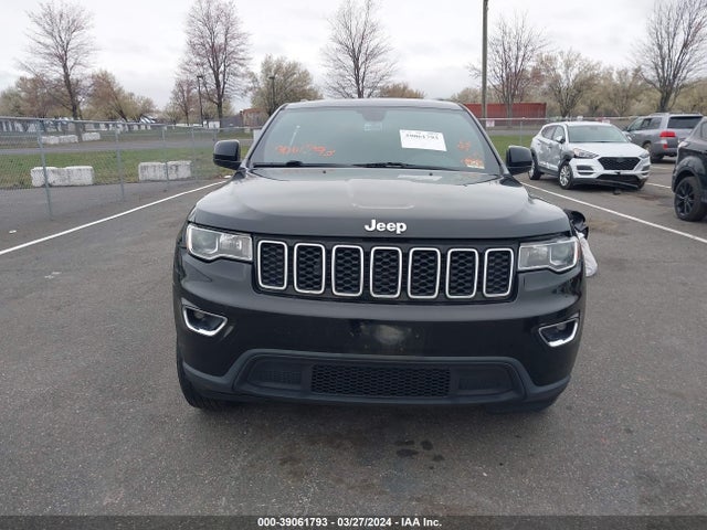 1C4RJFAG6JC147961 Jeep Grand Cherokee Laredo E 4x4
