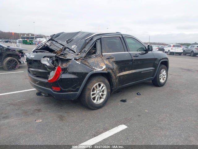 1C4RJFAG6JC147961 Jeep Grand Cherokee Laredo E 4x4