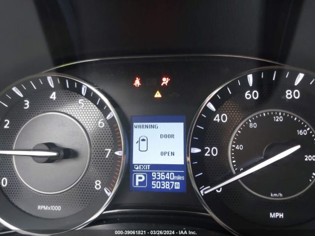 JN8AY2NC3K9586126 Nissan Armada Sl