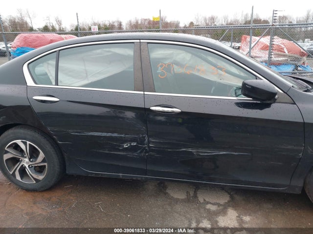 Honda ACCORD LX 2016 1HGCR2F39GA107361 Image 14