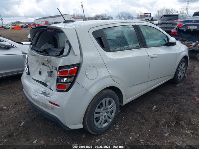Chevrolet Sonic Lt Auto 2017 1G1JG6SHXH4168750 Image 4