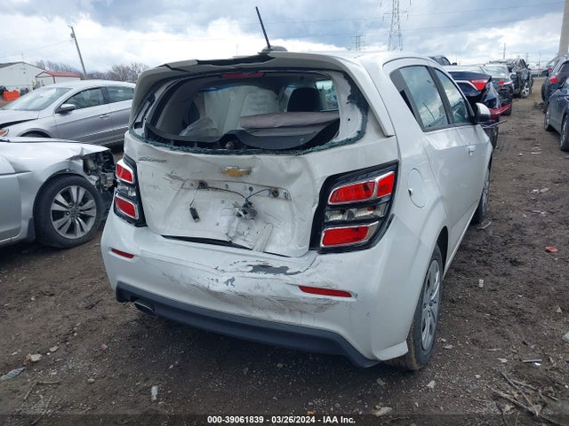 Chevrolet Sonic Lt Auto 2017 1G1JG6SHXH4168750 Image 6