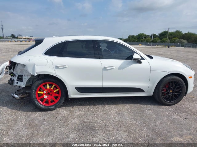 Porsche Macan Gts 2018 WP1AG2A59JLB64898 Image 14