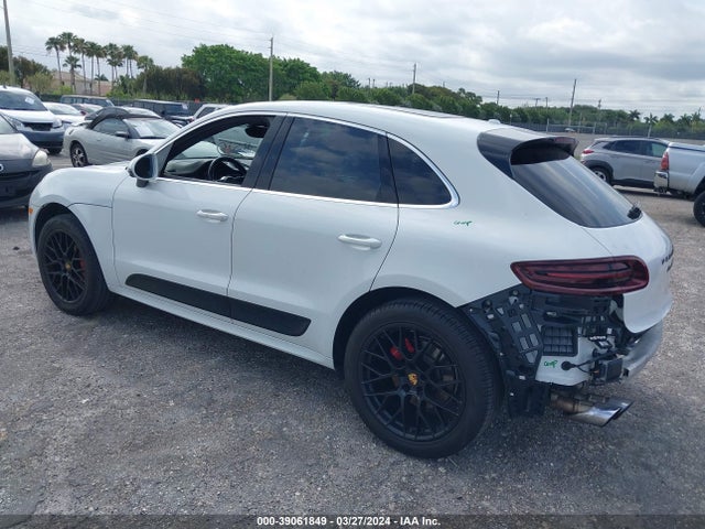 2018 PORSCHE MACAN WP1AG2A59JLB64898 Photo 2