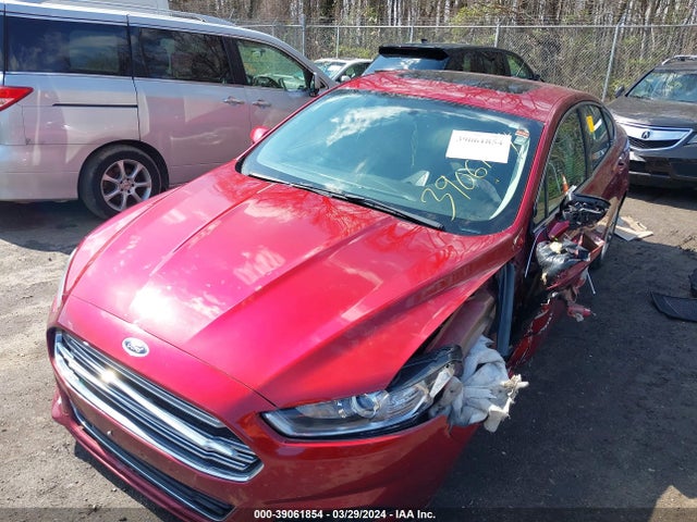 Ford Fusion Hybrid Titanium 2016 3FA6P0RU1GR271905 Image 2