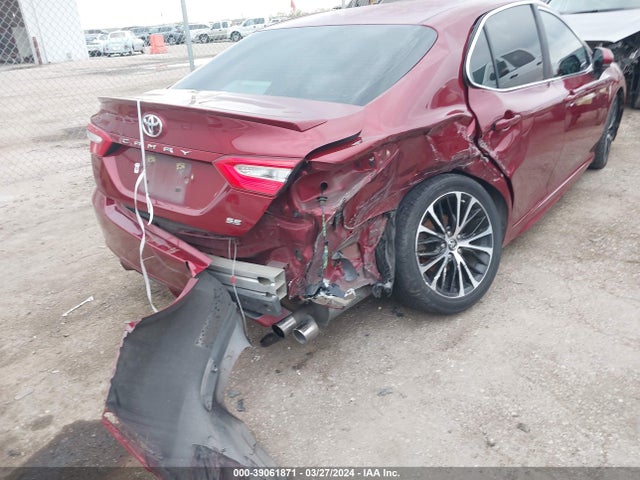 Toyota CAMRY SE 2018 4T1B11HK3JU678099 Image 17