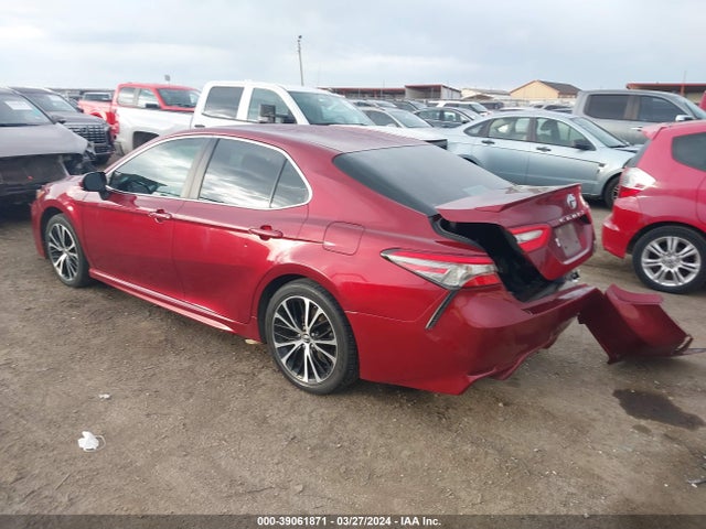 Toyota CAMRY SE 2018 4T1B11HK3JU678099 Image 3