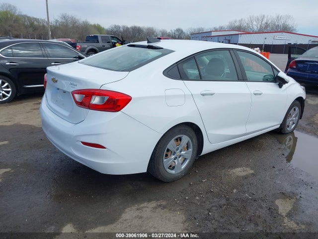 Chevrolet Cruze Ls Auto 2017 3G1BC5SM2HS554621 Image 4