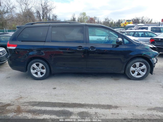 Toyota Sienna Le V6 8 Passenger 2014 5TDKK3DC6ES453696 Image 14