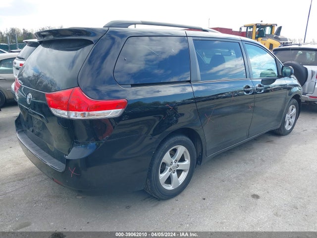 Toyota Sienna Le V6 8 Passenger 2014 5TDKK3DC6ES453696 Image 4