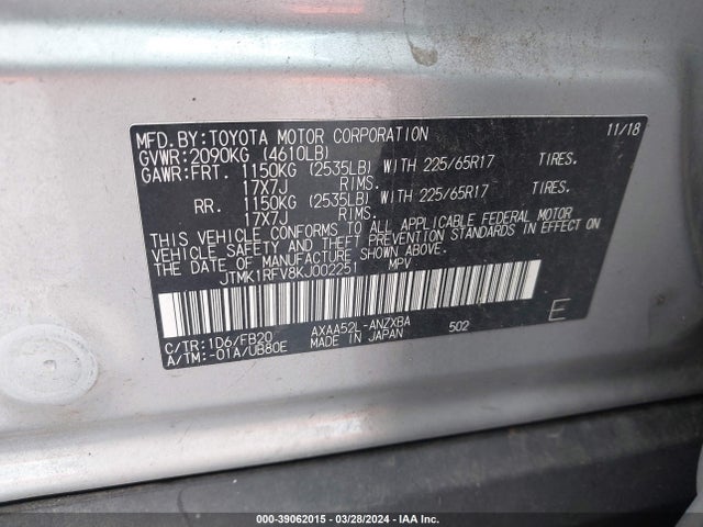 Toyota RAV4 LE 2019 JTMK1RFV8KJ002251 Image 9
