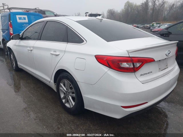 Hyundai SONATA SE 2015 5NPE24AF3FH121157 Image 3