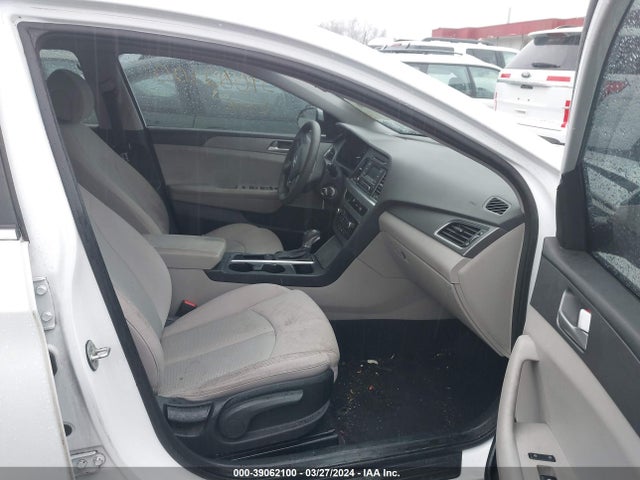Hyundai SONATA SE 2015 5NPE24AF3FH121157 Image 5