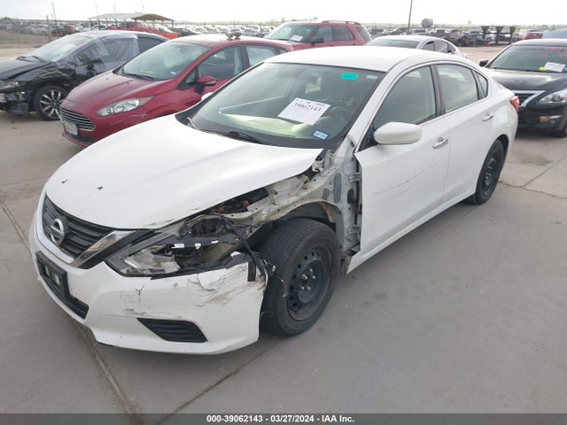 Nissan Altima 2.5 S 2017 1N4AL3AP5HC195165 Image 2